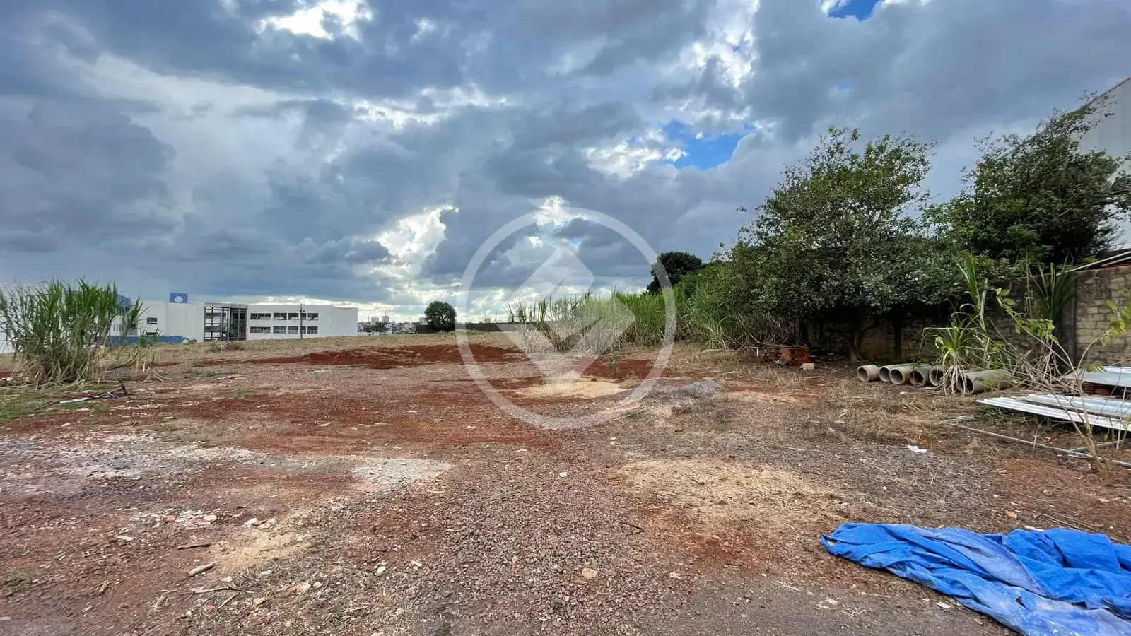 Imagem 1 - Terreno Comercial em REGIÃO DO LAGO, Cascavel - PR