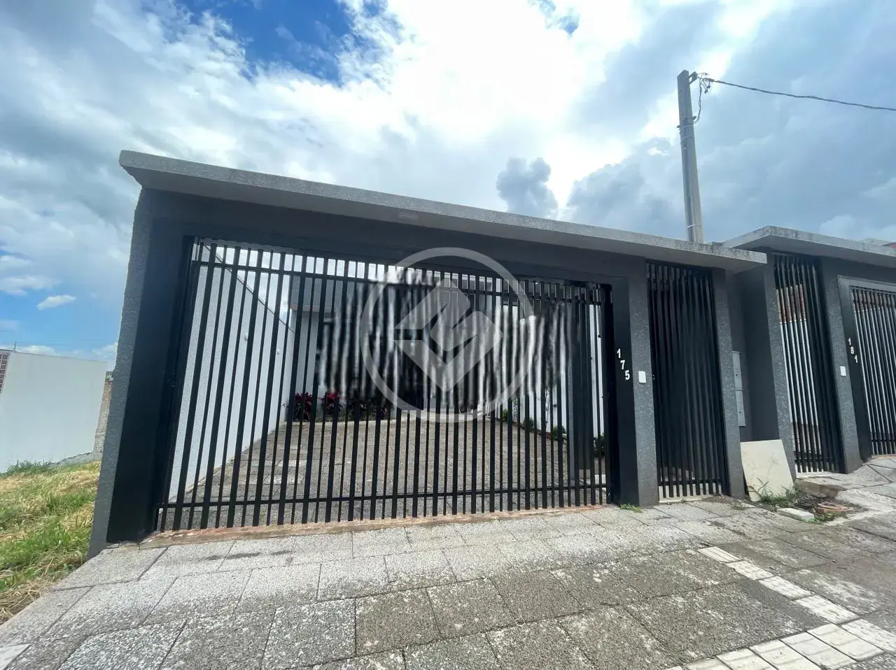 Imagem 1 - Sobrado em Universitário, Cascavel - PR