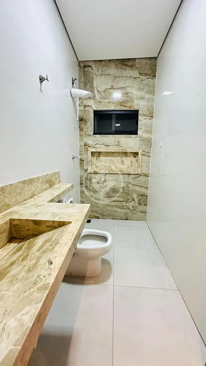 Imagem 6 - Casa em JARDIM CALIFÓRNIA, Cuiabá - MT