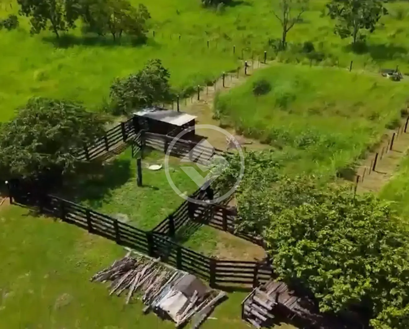 Imagem 1 - Fazenda em PONTE NOVA, Várzea Grande - MT