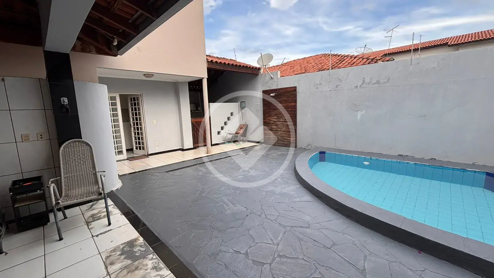 Imagem 1 - Casa em JARDIM CALIFÓRNIA, Cuiabá - MT