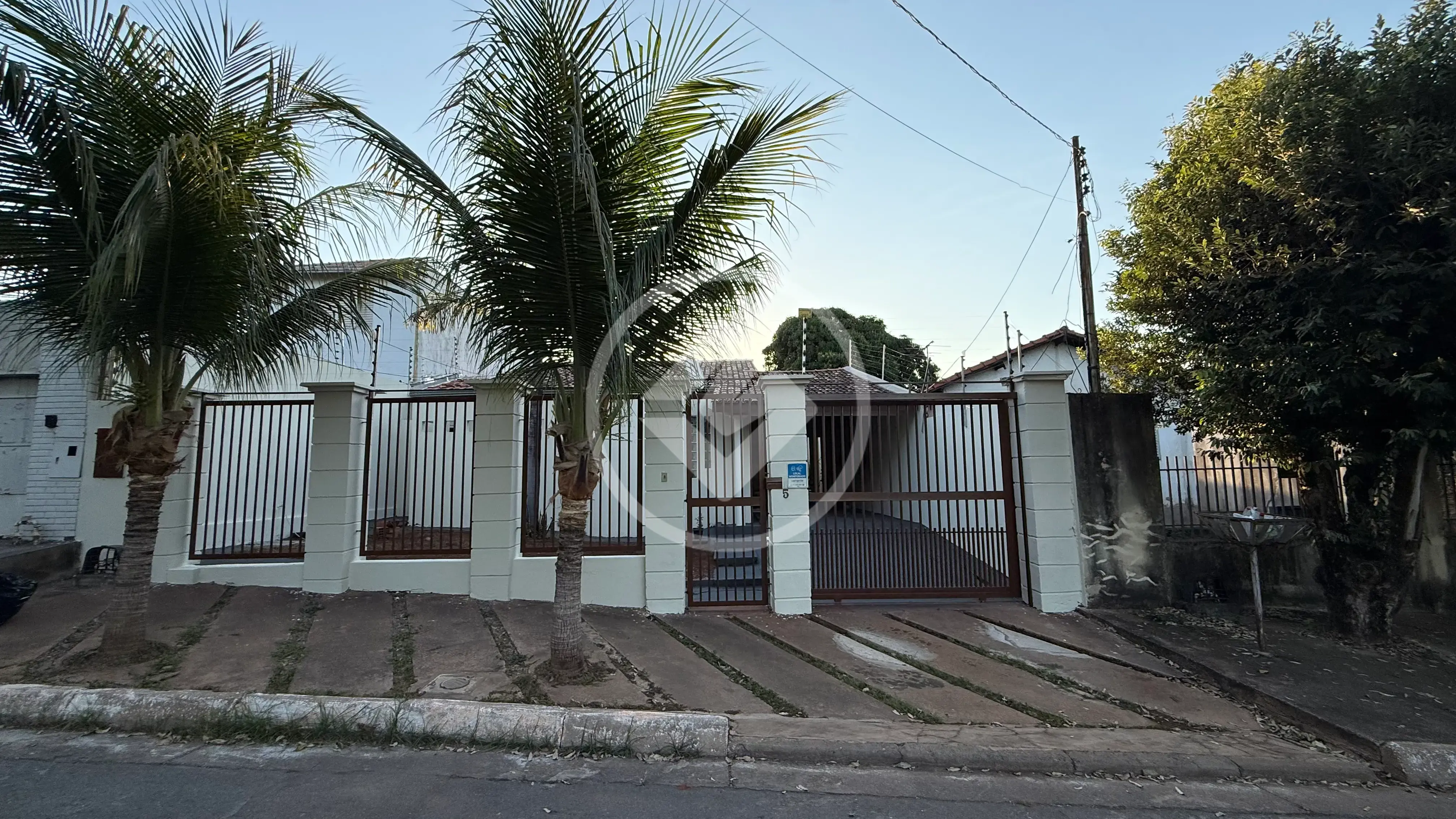 Imagem 1 - Casa em VILLAGE FLAMBOYANT, Cuiabá - MT
