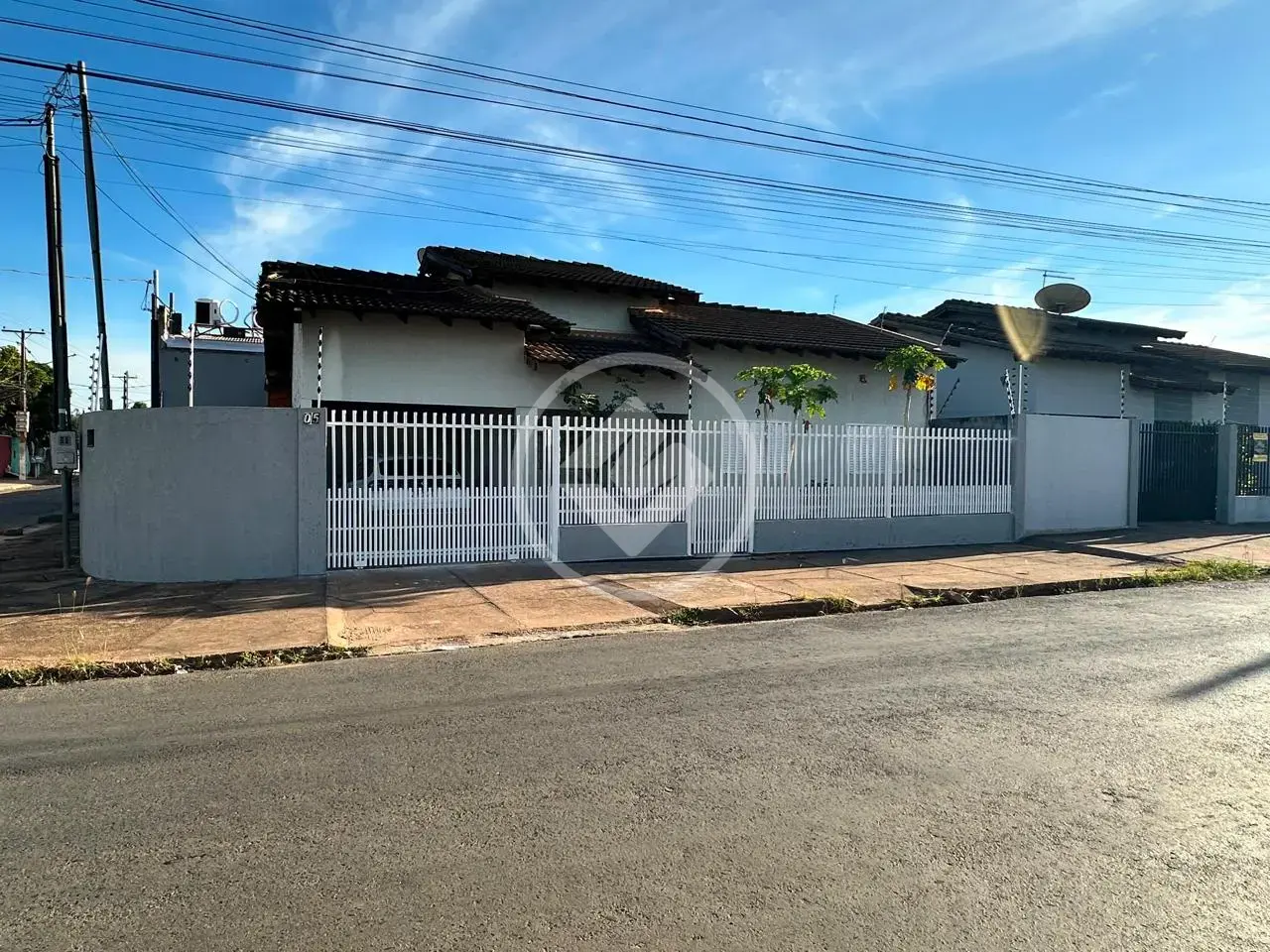 Image 2 - Casa em Jardim Ikarai, Várzea Grande - MT