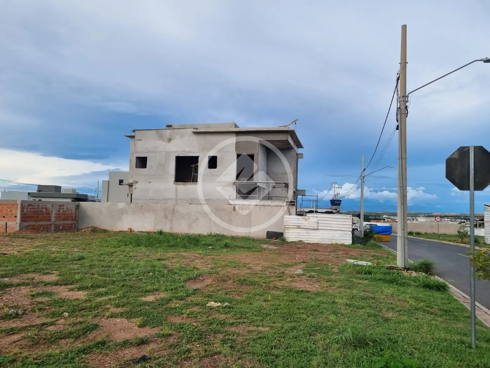 Imagem 1 - Sobrado Em Condomínio em JARDIM ELDORADO, Cuiabá - MT