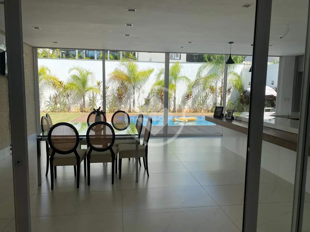 Imagem 2 - Casa Condomínio em CONDOMÍNIO RESIDENCIAL FLORAIS DOS LAGOS, Cuiabá - MT