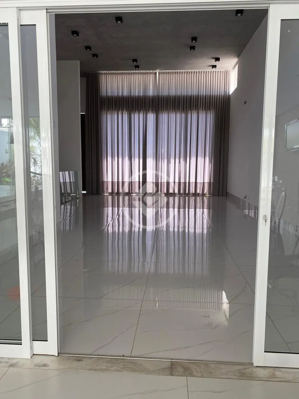 Imagem 4 - Casa Condomínio em CONDOMÍNIO RESIDENCIAL FLORAIS DOS LAGOS, Cuiabá - MT