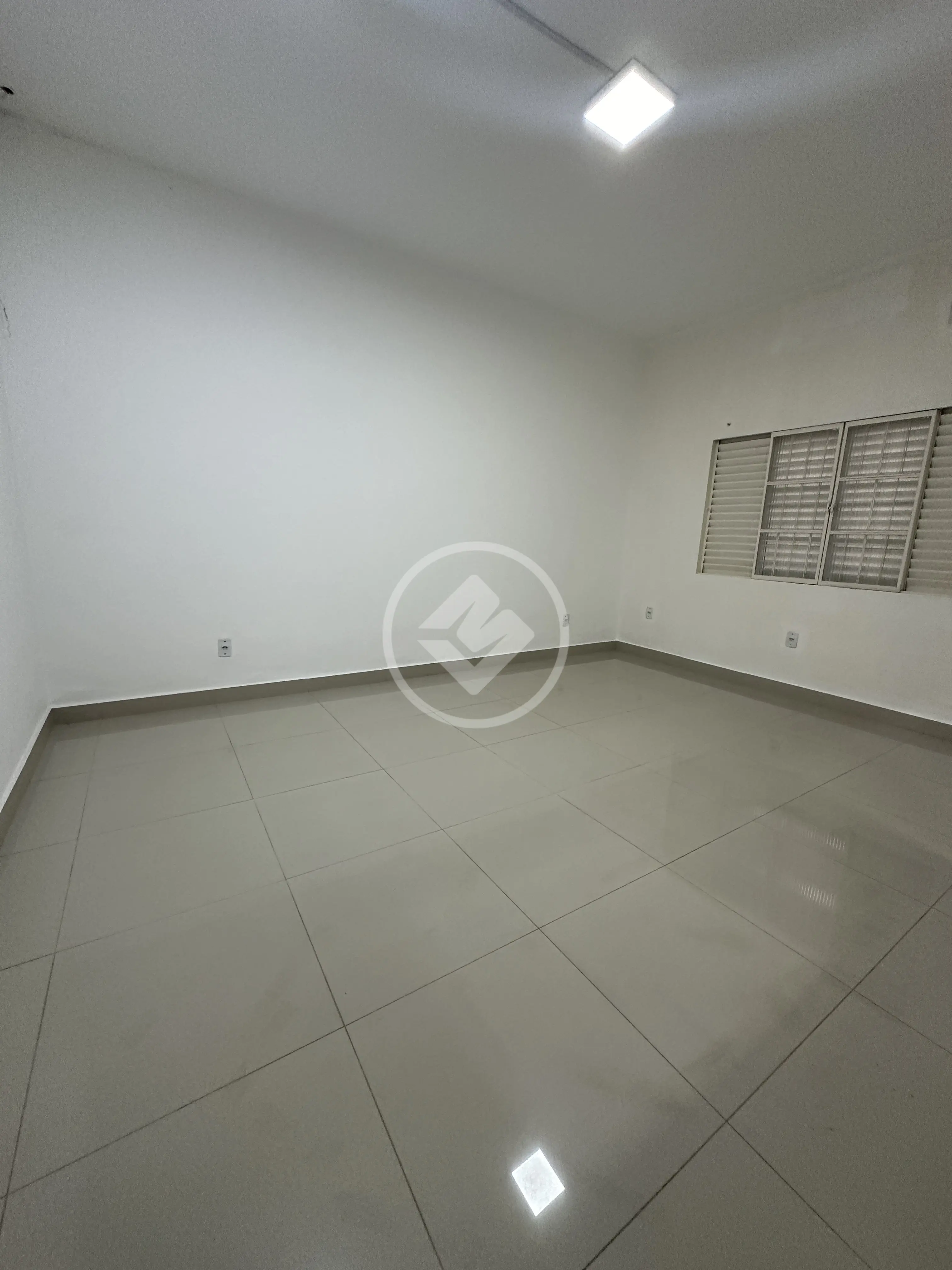 Imagem 6 - Casa Comercial em JARDIM CUIABÁ, Cuiabá - MT