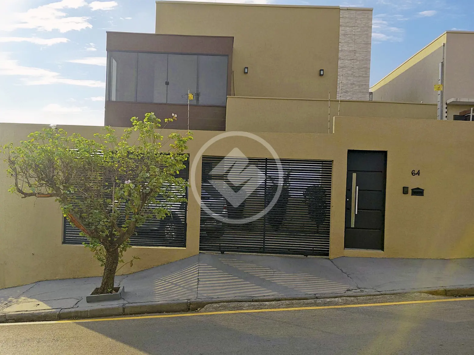 Casa Centro-Sul, Cuiabá - MT — foto 1