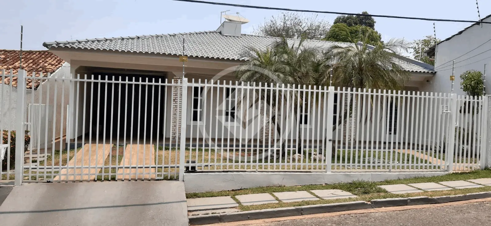 Imagem 1 - Casa em JARDIM UNIVERSITÁRIO, Cuiabá - MT
