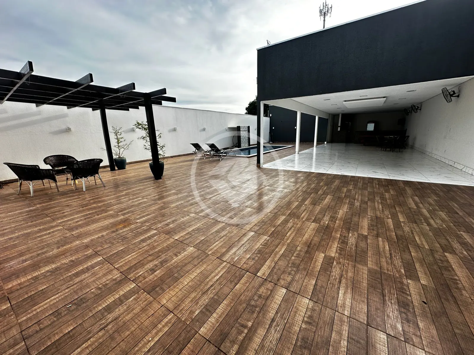 Imagem 2 - Casa Comercial em ALTOS DA SERRA I, Cuiabá - MT
