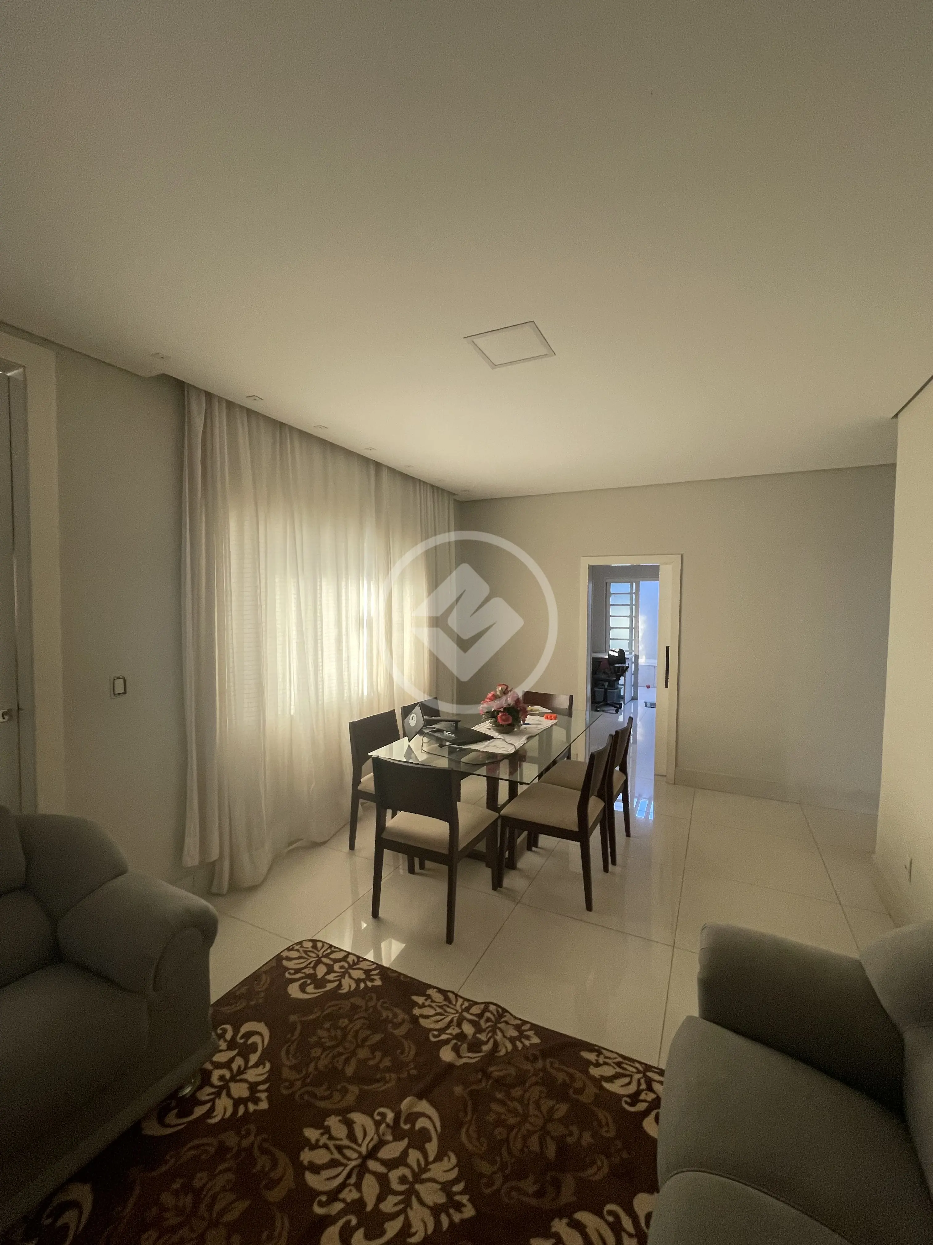 Imagem 1 - Casa em JARDIM CALIFÓRNIA, Cuiabá - MT