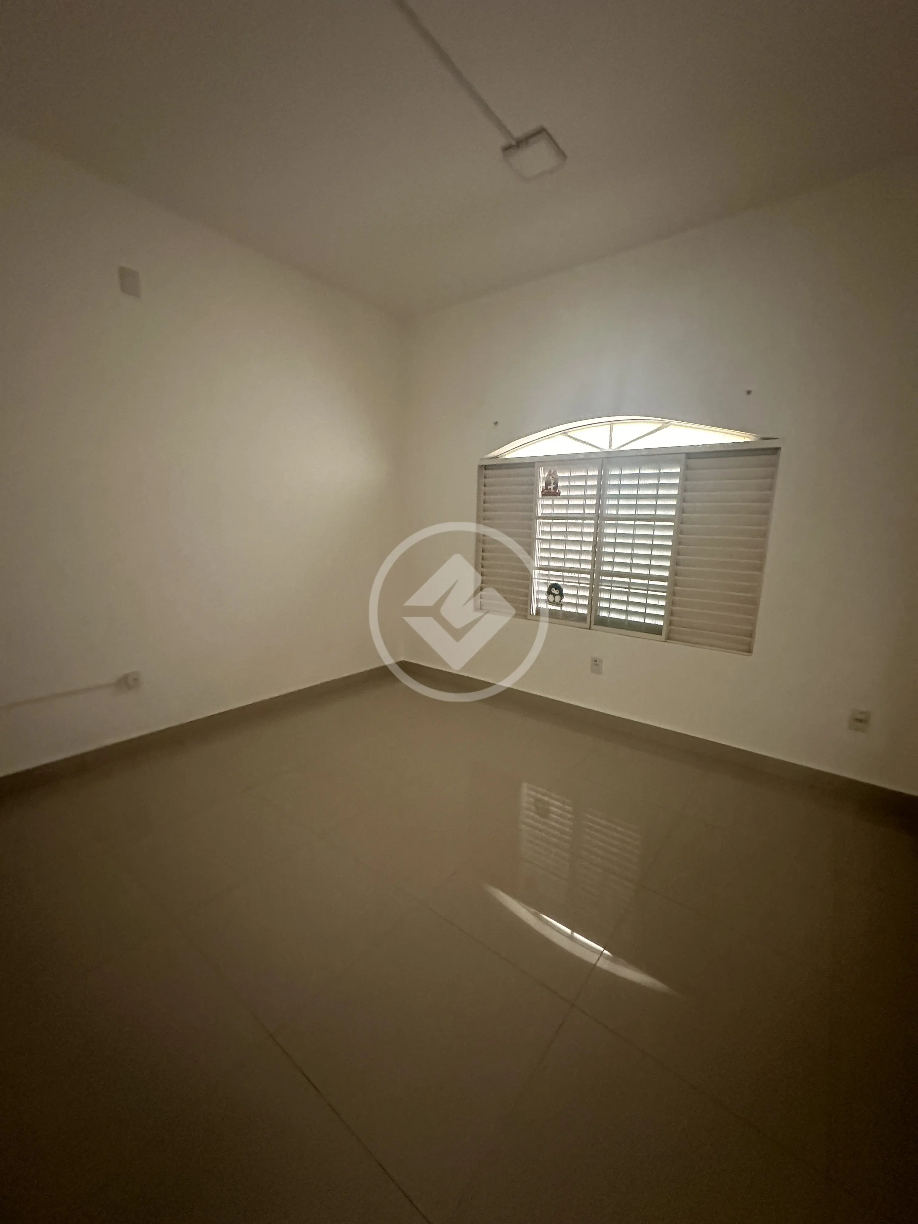Imagem 4 - Casa Comercial em JARDIM CUIABÁ, Cuiabá - MT