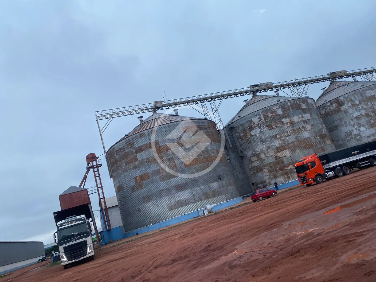 Imagem 2 - Galpão em DISTRITO INDUSTRIAL, Cuiabá - MT