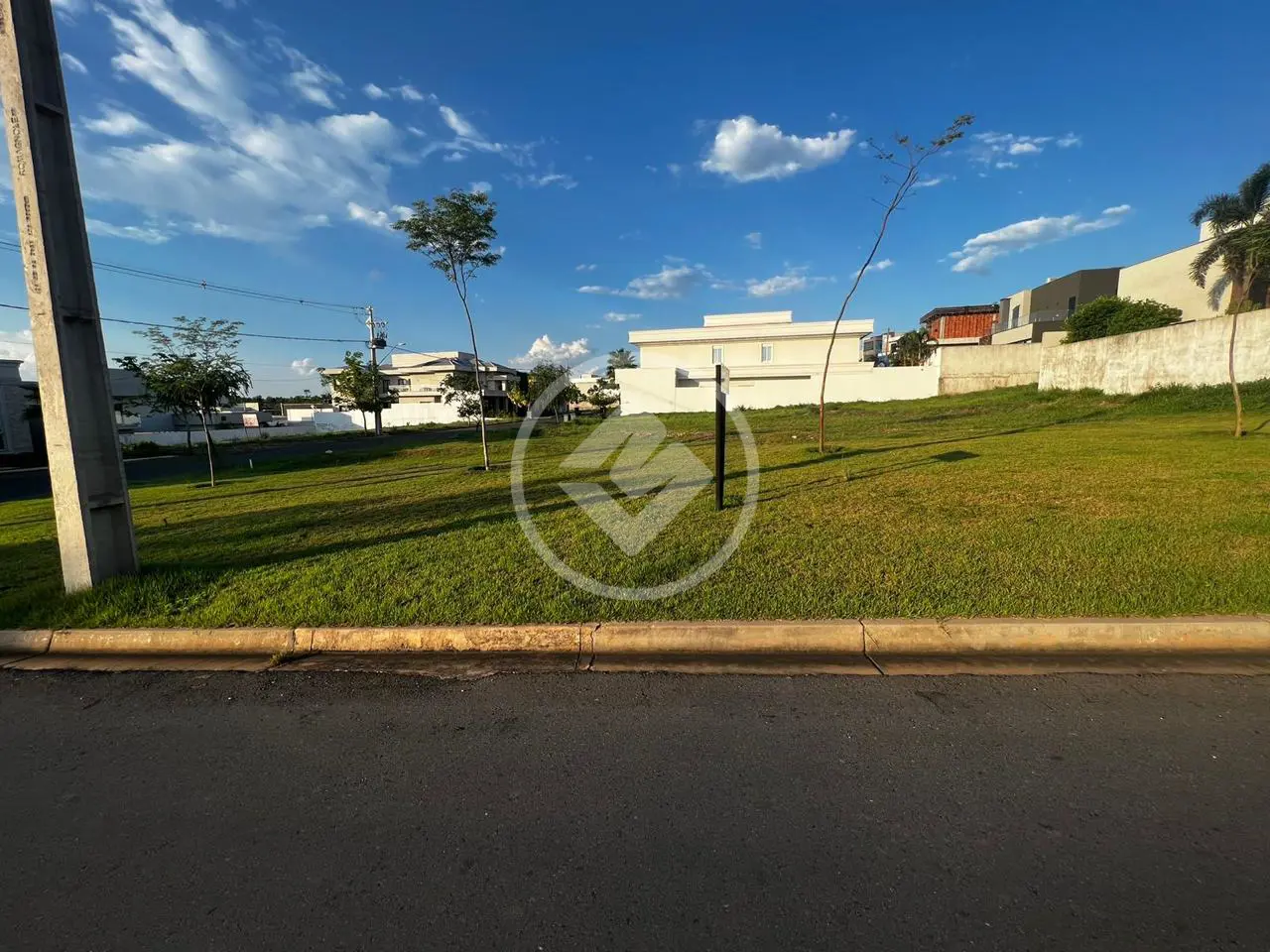 Terreno Condomínio Condomínio Residencial Vila Jardim, Cuiabá - MT — foto 2