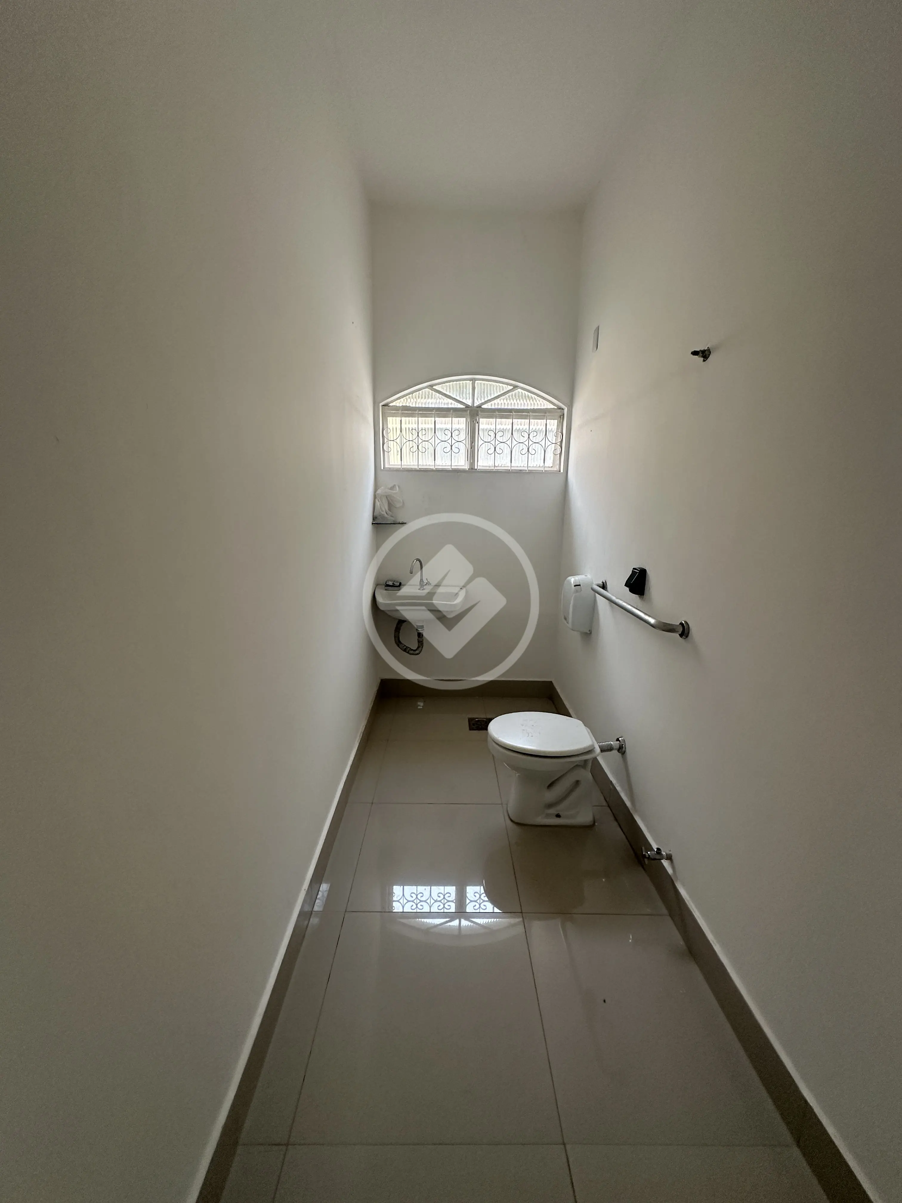 Imagem 5 - Casa Comercial em JARDIM CUIABÁ, Cuiabá - MT
