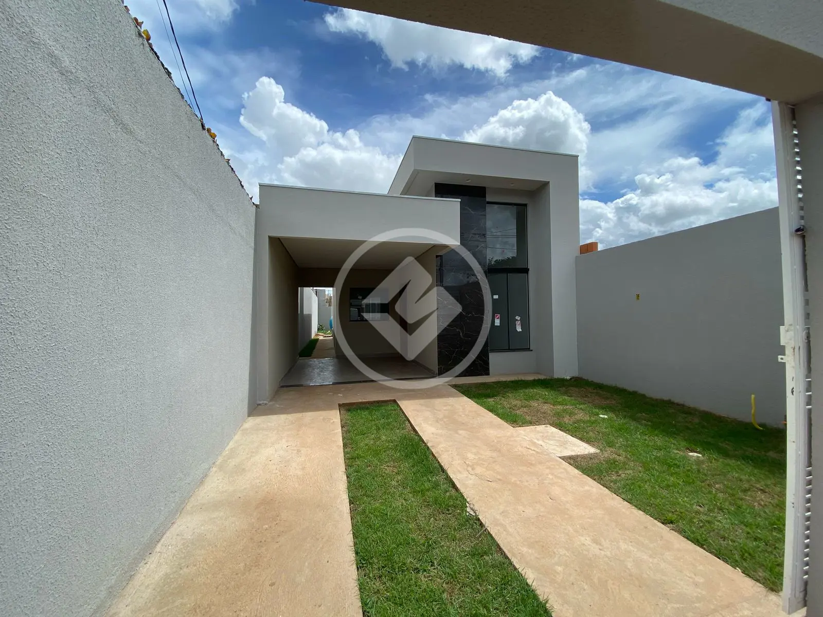 Casa Centro-Sul, Várzea Grande - MT — foto 1