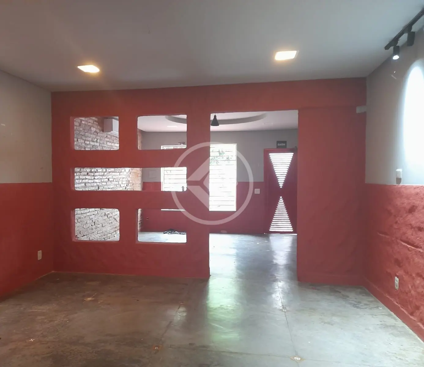 Imagem 2 - Casa Comercial em Popular, Cuiabá - MT