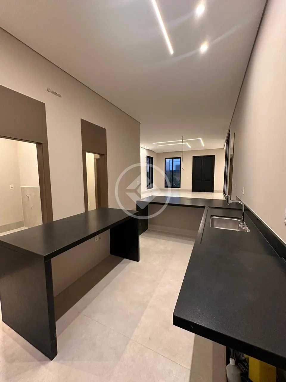 Imagem 4 - Casa Condomínio em Bairro Condomínio Villa Jardim, Cuiabá - MT
