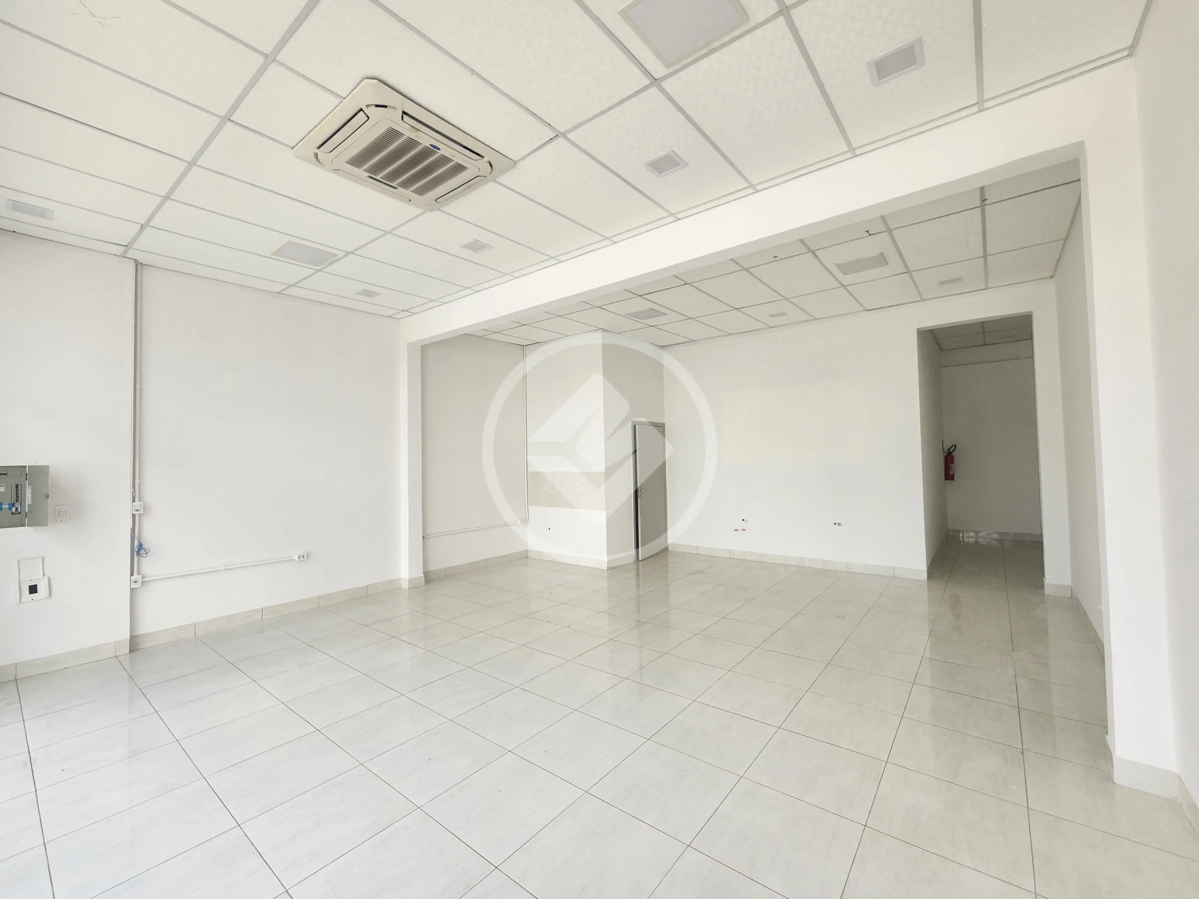 Imagem 2 - Casa Comercial em CPA II, Cuiabá - MT