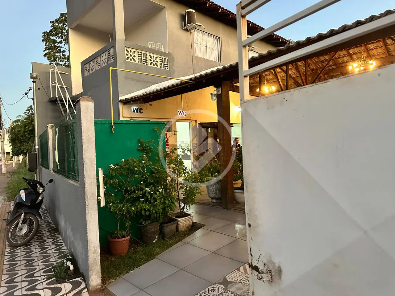 Imagem 1 - Casa Comercial em Chácara dos Pinheiros, Cuiabá - MT