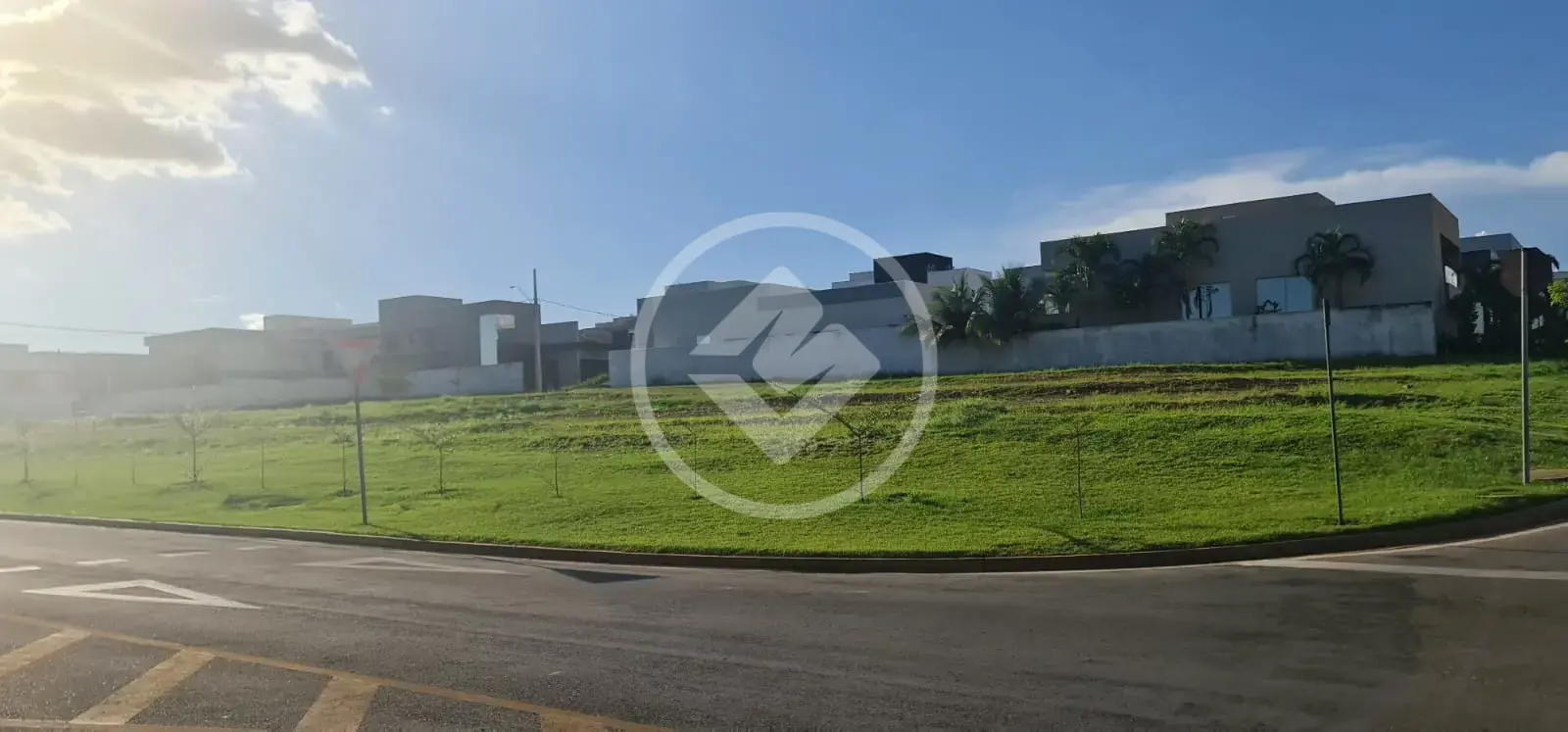 Imagem 1 - Terreno Condomínio em Novo Mundo, Várzea Grande - MT