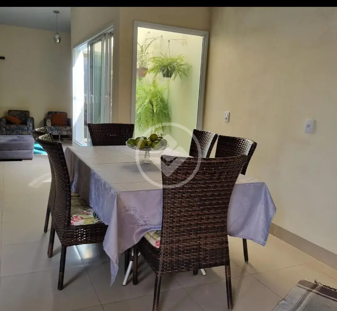 Imagem 3 - Casa Condomínio em R. do Aricás, Chapada dos Guimarães - MT