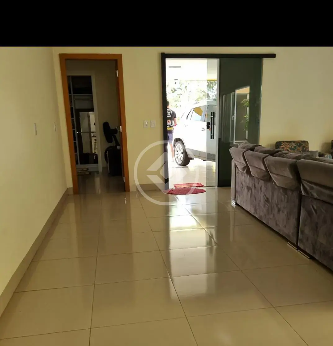 Imagem 5 - Casa Condomínio em R. do Aricás, Chapada dos Guimarães - MT