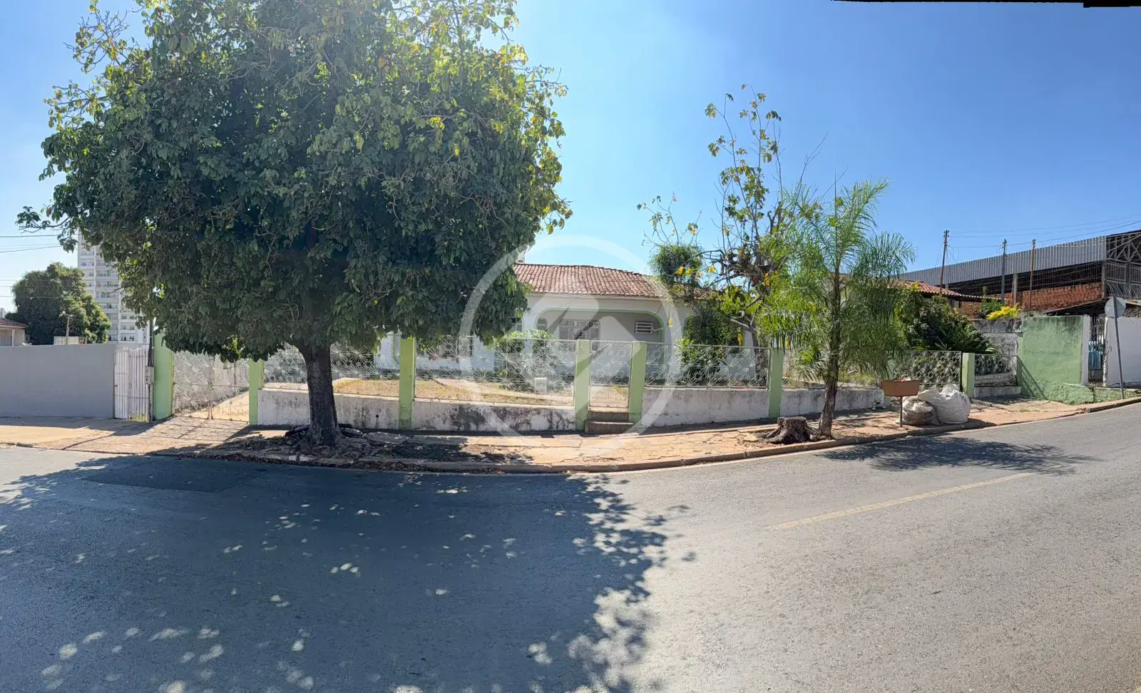 Imagem 1 - Casa Comercial em Baú, Cuiabá - MT