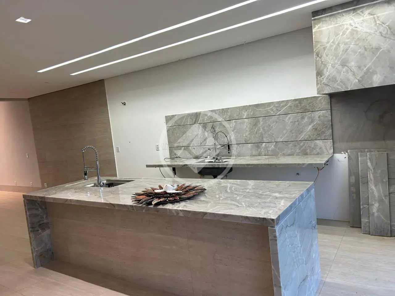 Imagem 1 - Casa Condomínio em CENTRO, Chapada dos Guimarães - MT