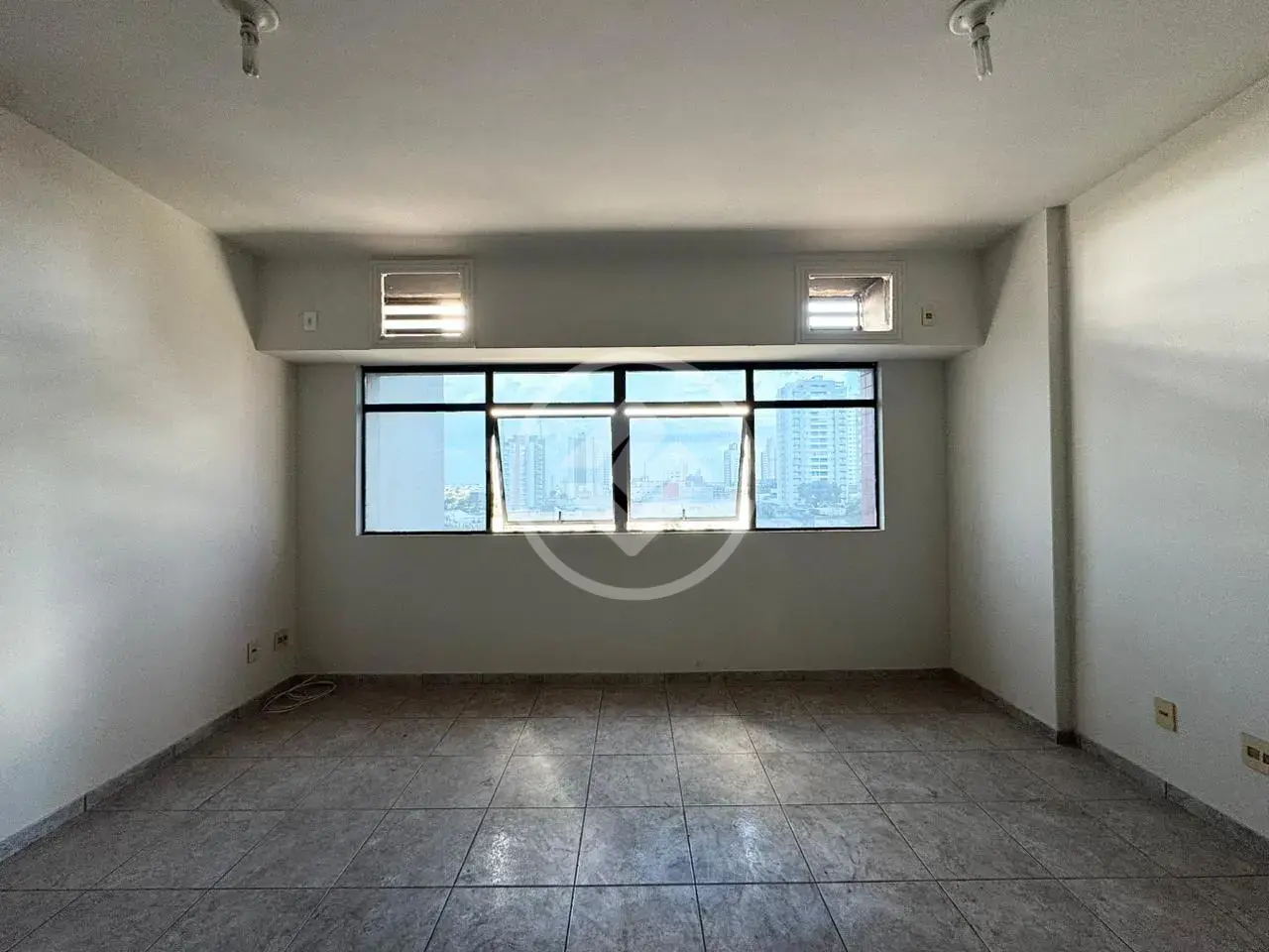 Image 3 - Sala Comercial em Bosque da saude, Cuiabá - MT