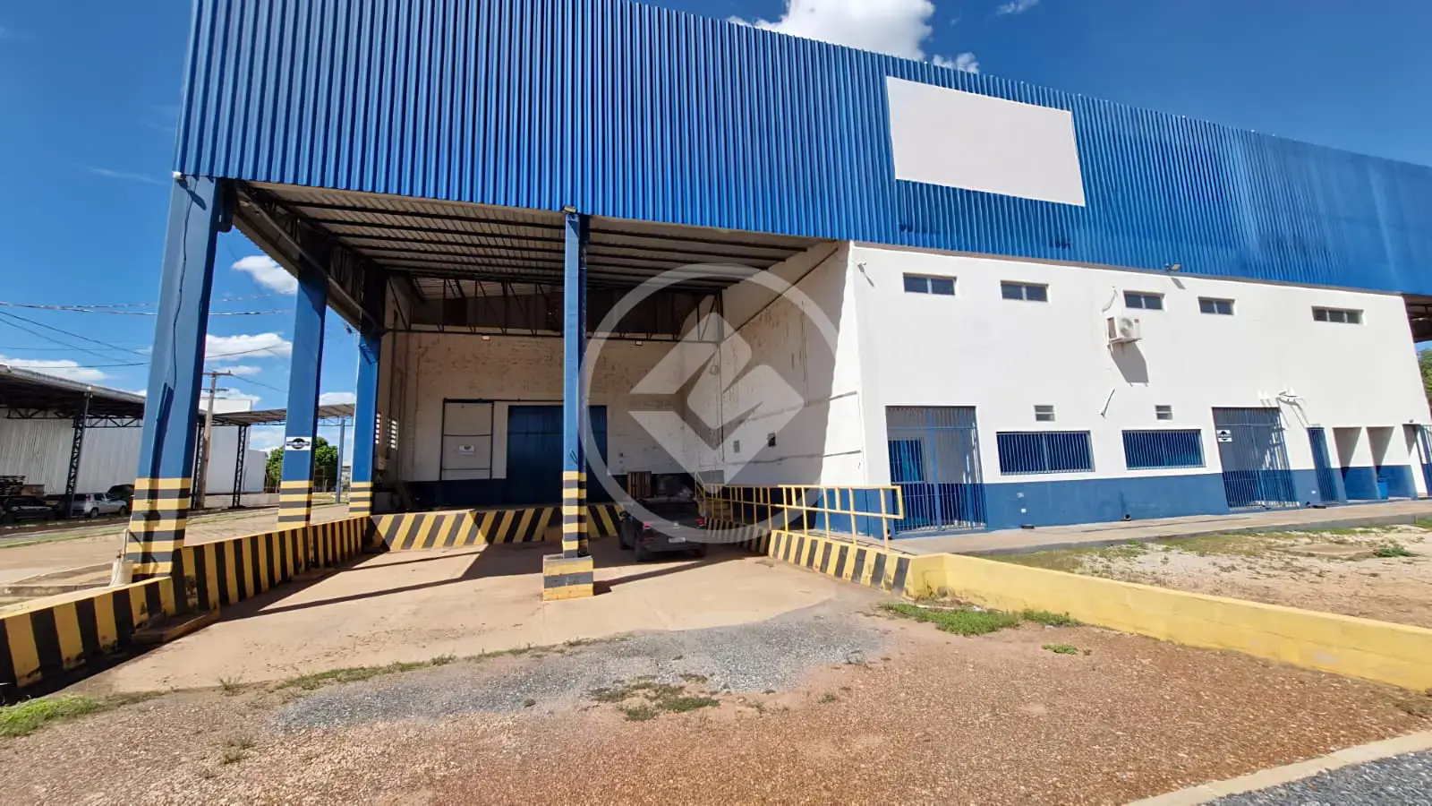 Imagem 1 - Galpão em DISTRITO INDUSTRIAL, Cuiabá - MT
