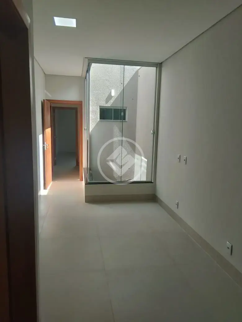 Imagem 2 - Casa em JARDIM UNIVERSITÁRIO, Cuiabá - MT