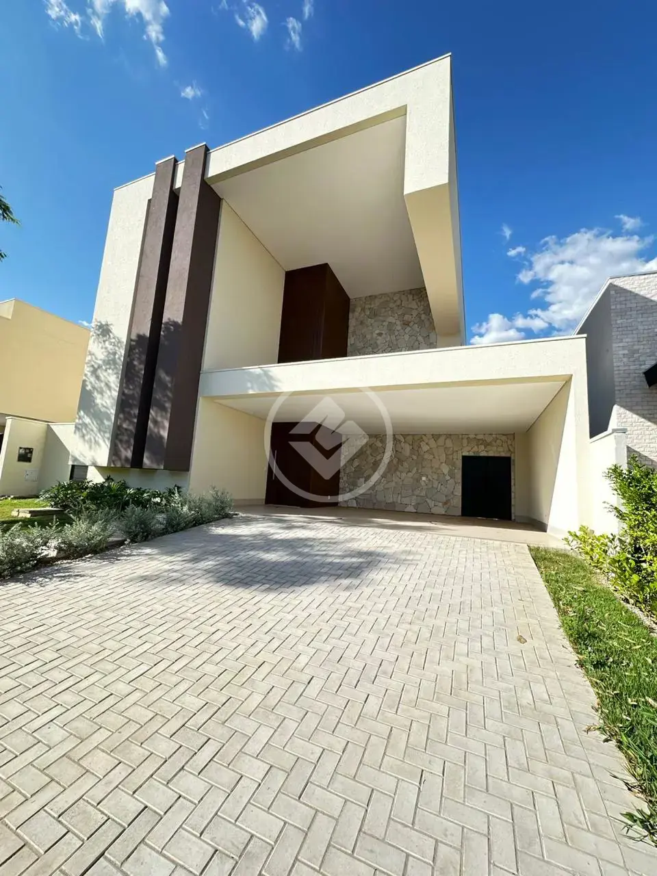 Imagem 1 - Sobrado Em Condomínio em CONDOMINIO FLORAIS ITALIA, Cuiabá - MT