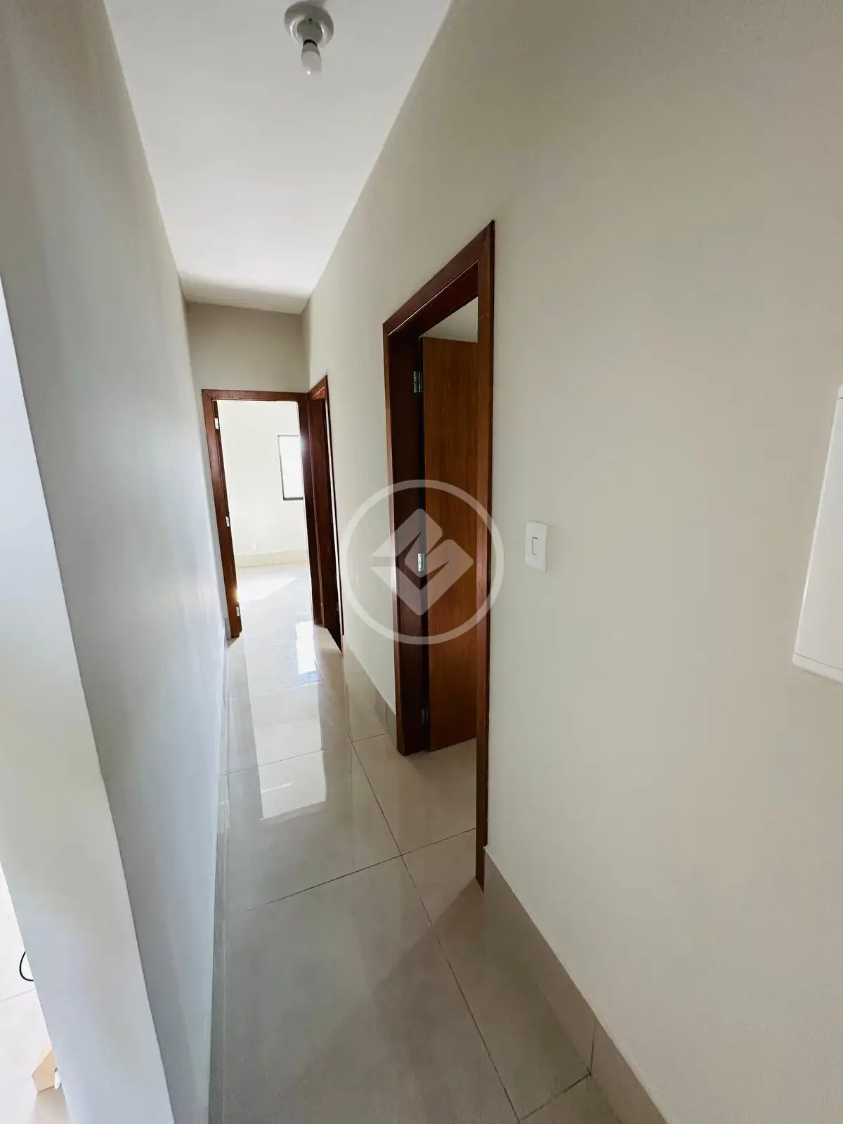Imagem 4 - Casa em Lot Prq Genebra) - Petrópolis, Várzea Grande - MT