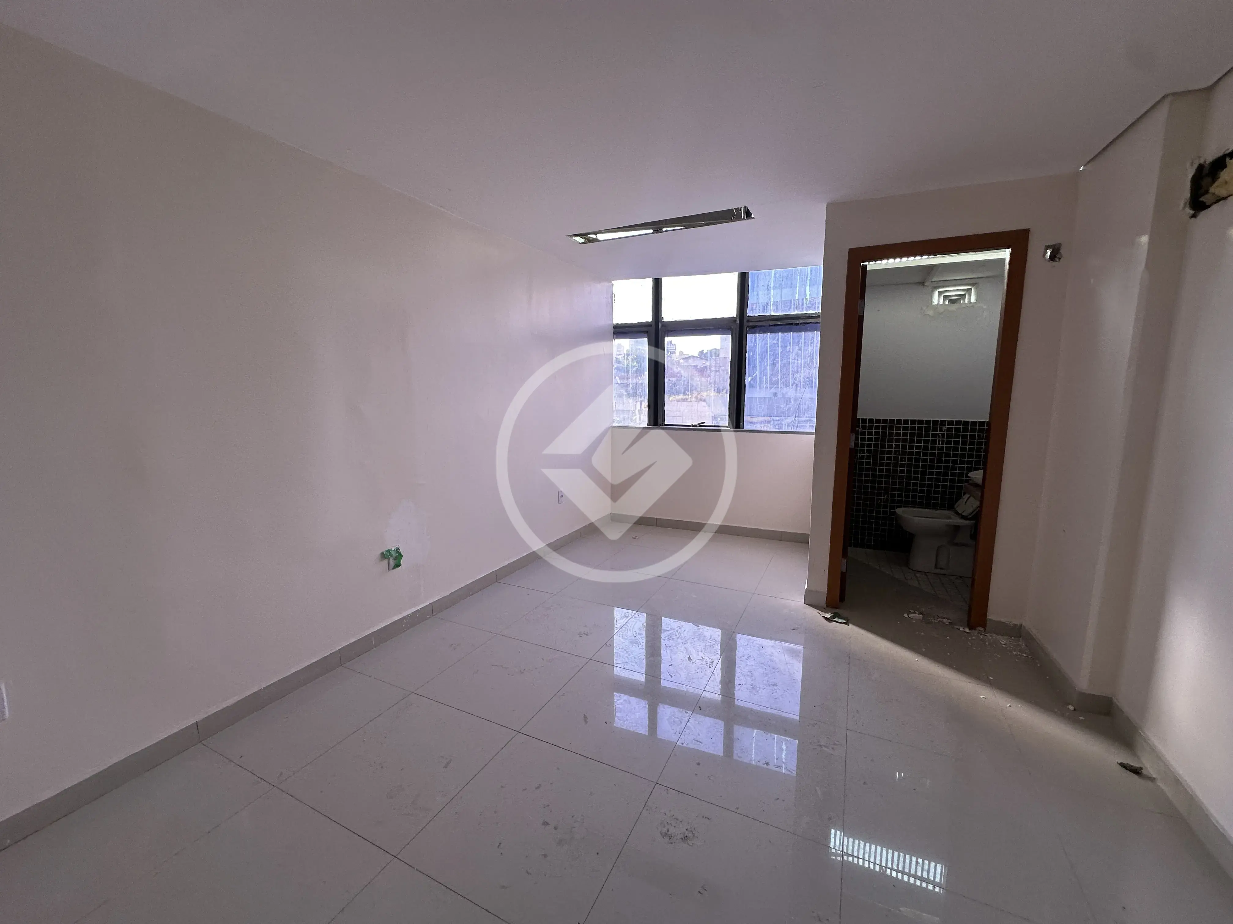 Imagem 1 - Sala Comercial em Centro, Cuiabá - MT