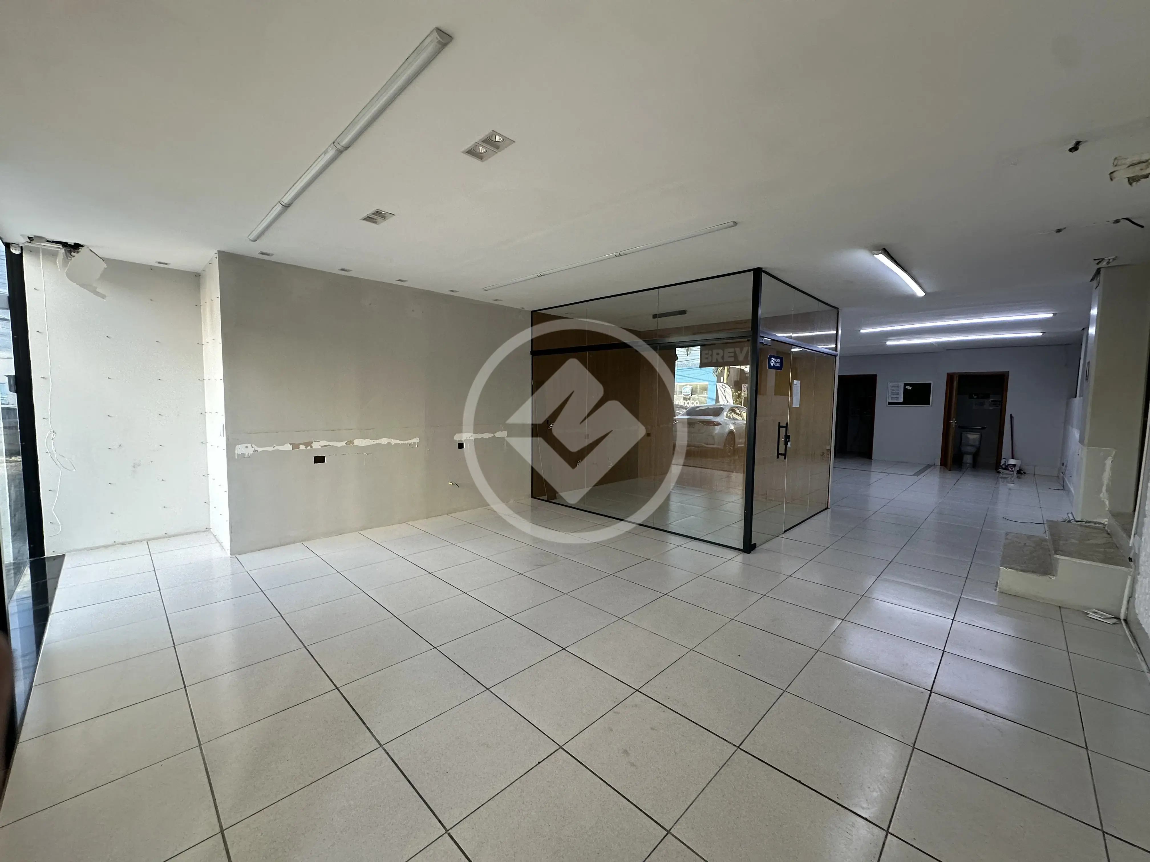 Imagem 1 - Sala Comercial em JARDIM CUIABÁ, Cuiabá - MT