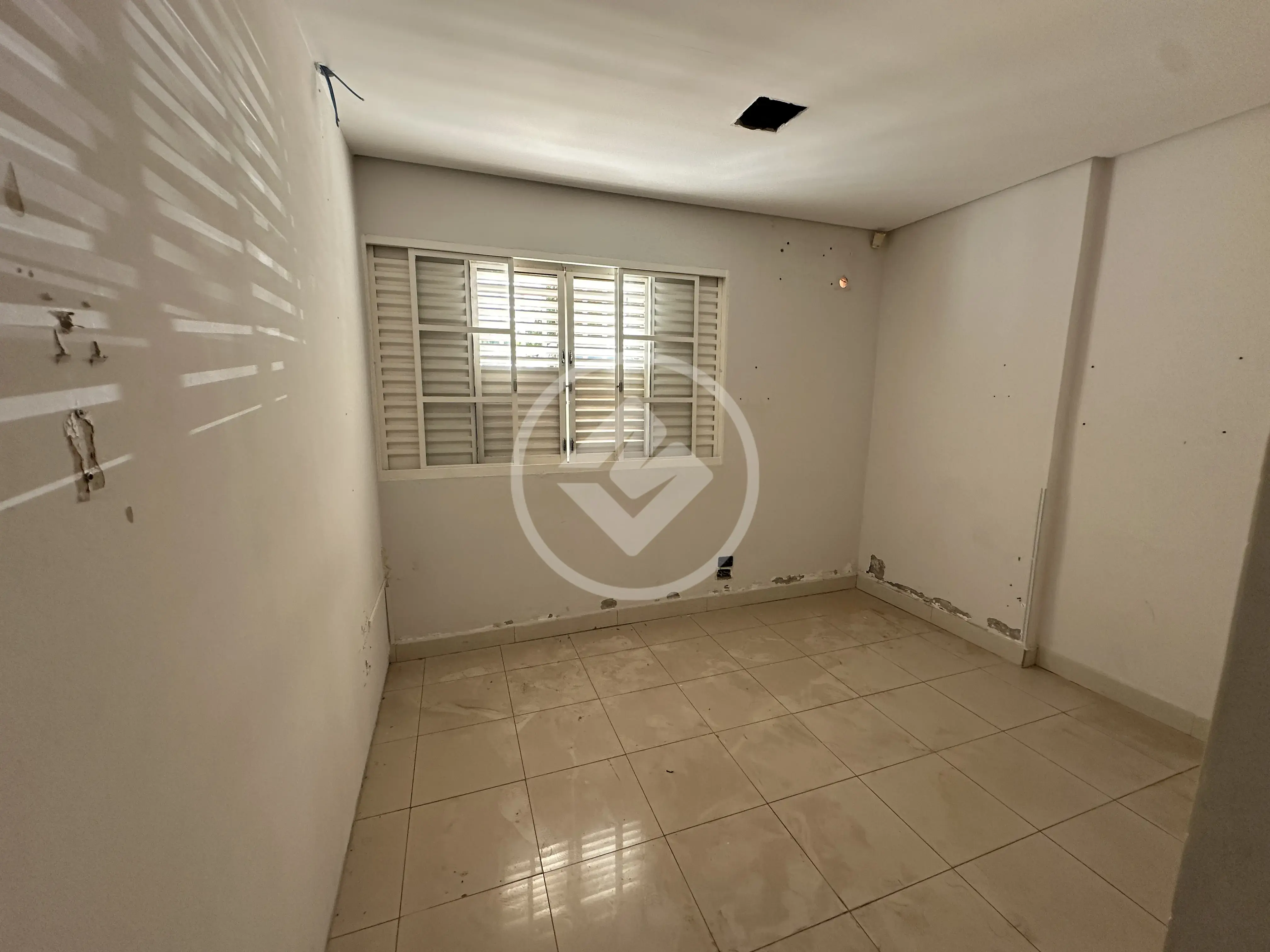 Imagem 3 - Casa Comercial em DUQUE DE CAXIAS I, Cuiabá - MT