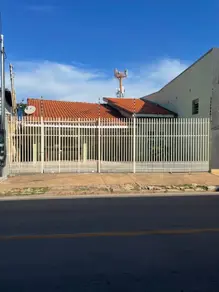 Casa Centro-Sul, Várzea Grande - MT — foto 1