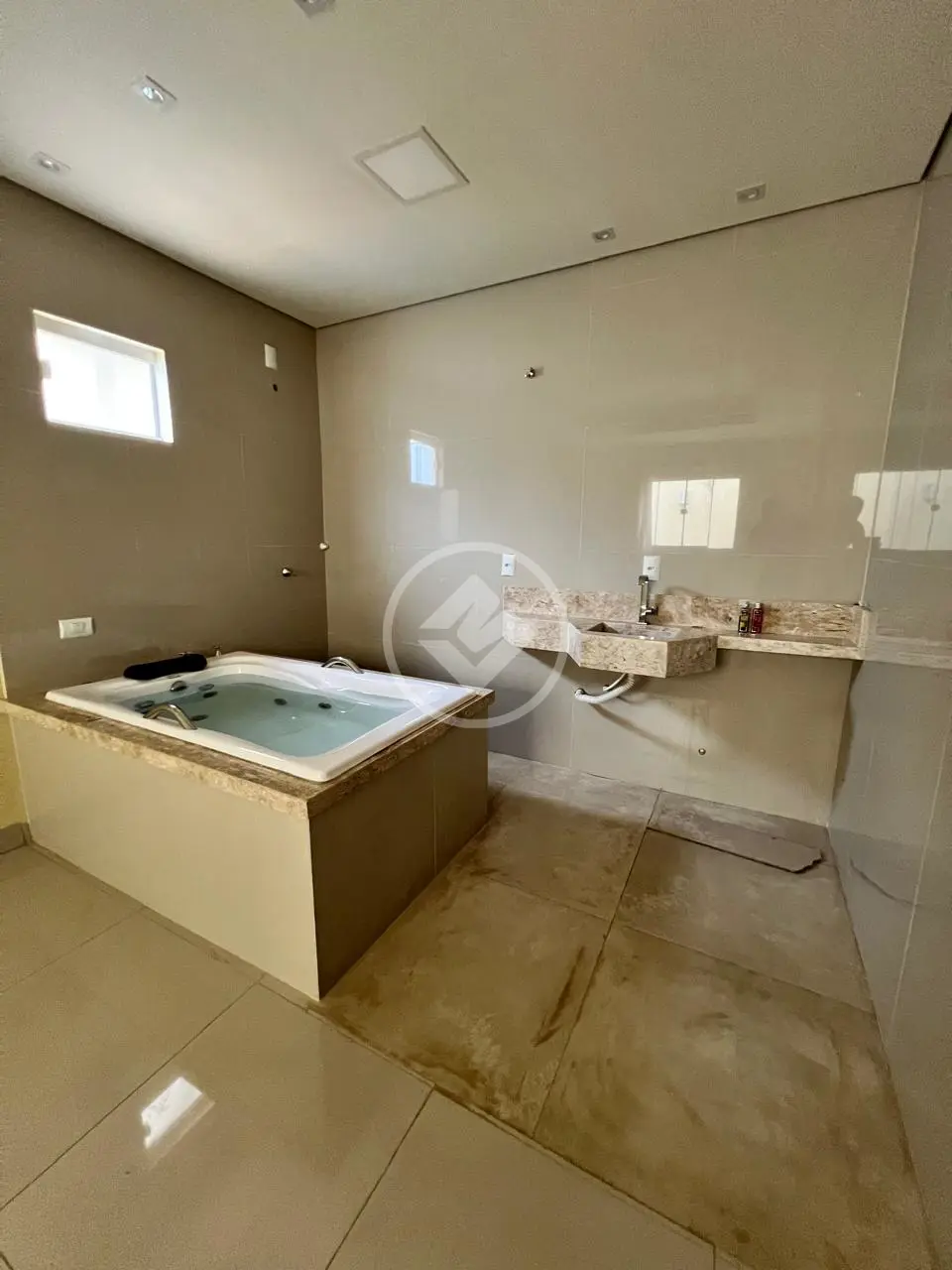 Imagem 4 - Casa em RESIDENCIAL COXIPÓ, Cuiabá - MT