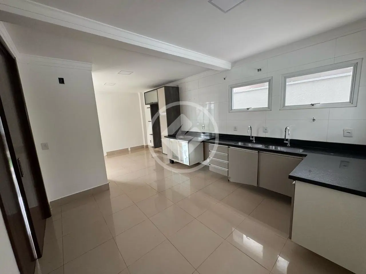 Casa Condomínio Jardim Imperial, Cuiabá - MT — foto 1