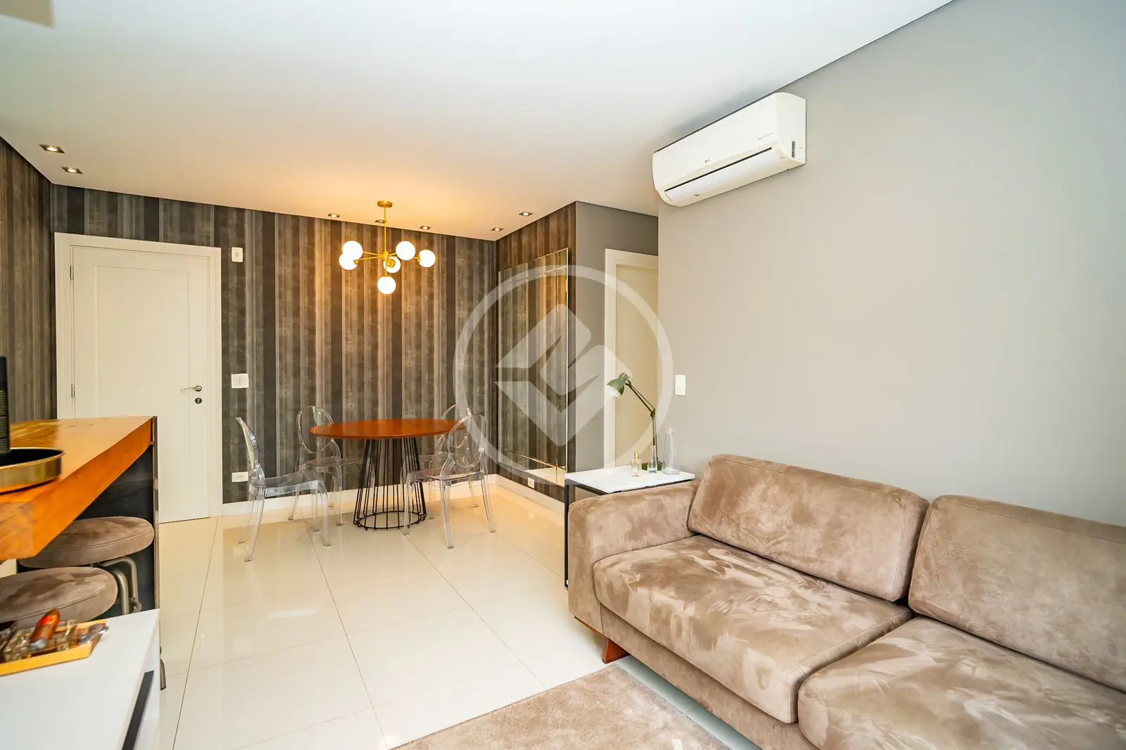 Imagem 4 - Apartamento em MERCES, Curitiba - PR