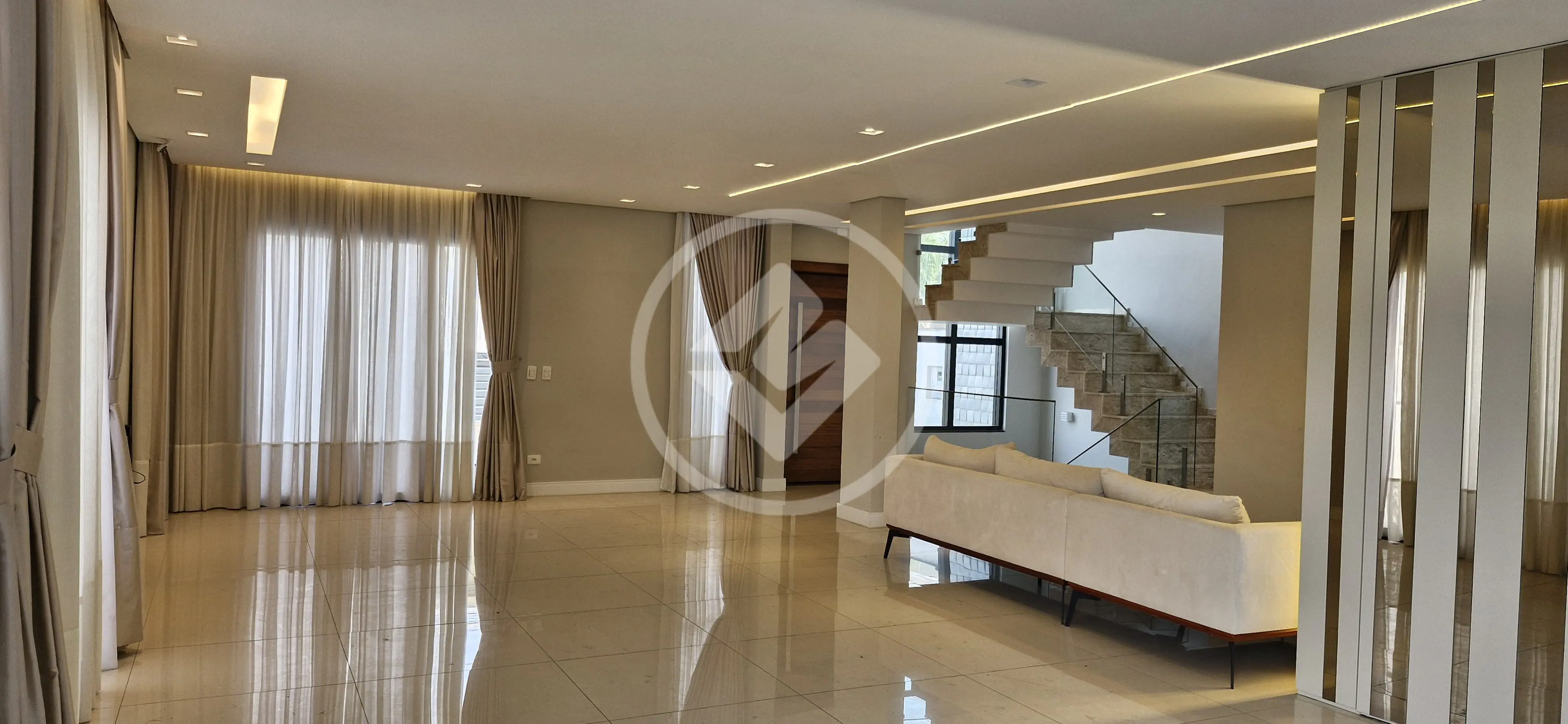 Imagem 2 - Casa em Neoville, Curitiba - PR