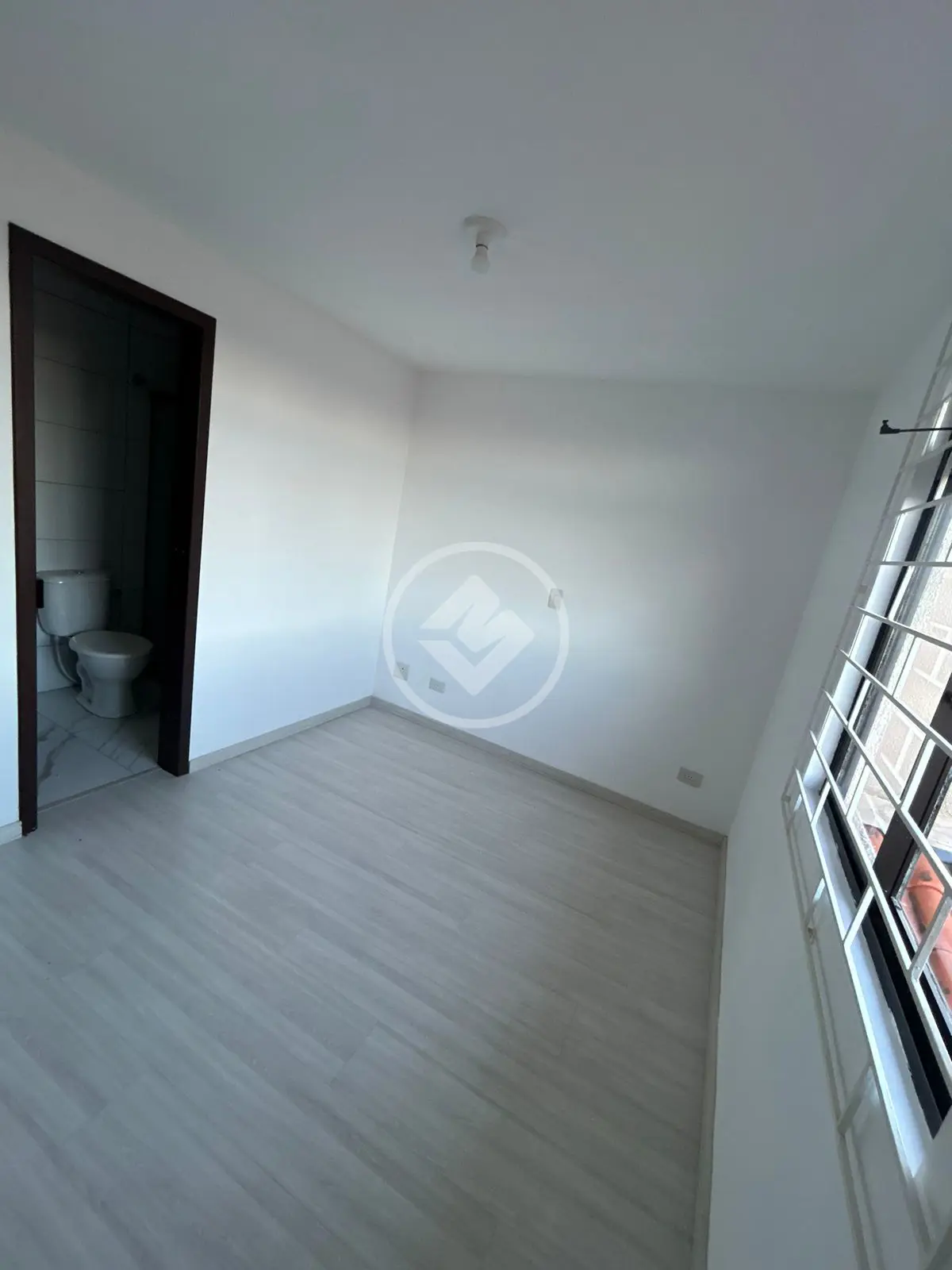 Imagem 2 - Sobrado em BAIRRO ALTO, Curitiba - PR