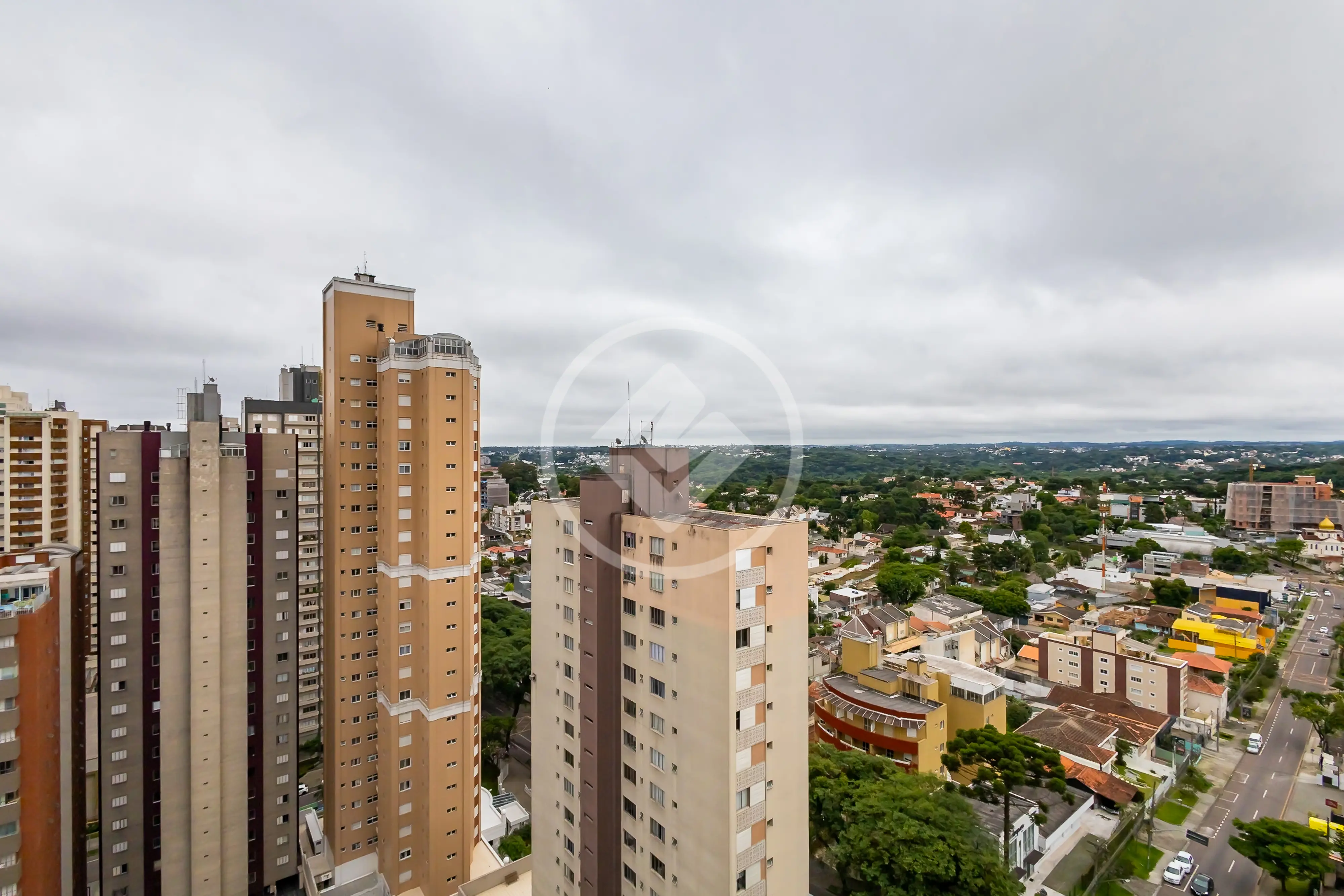 Imagem 6 - Apartamento em CHAMPAGNAT, Curitiba - PR