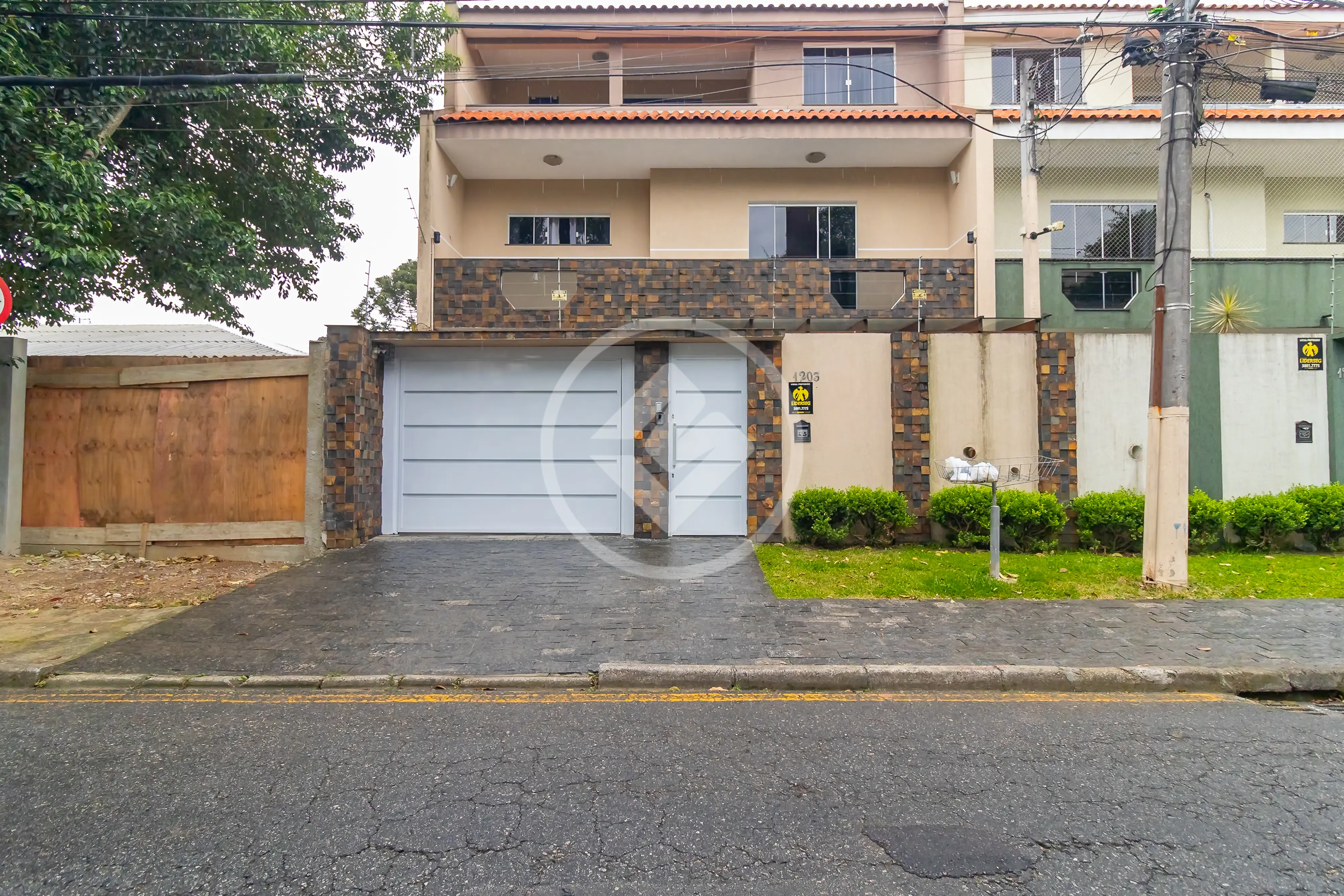Sobrado CENTRO, São José dos Pinhais - PR — foto 1