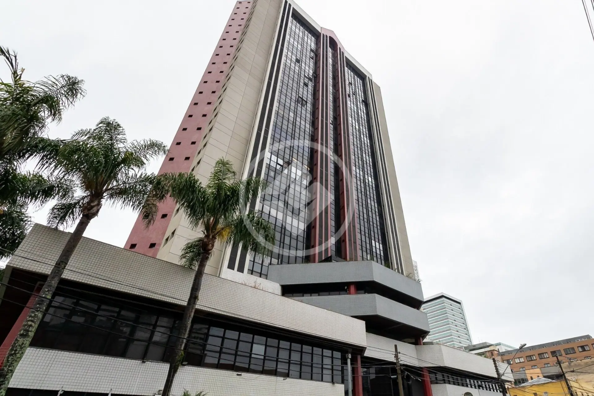 Image 21 - Prédio em Centro, Curitiba - PR