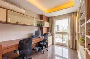 Imagem 3 - Apartamento Duplex em Água Verde, Curitiba - PR