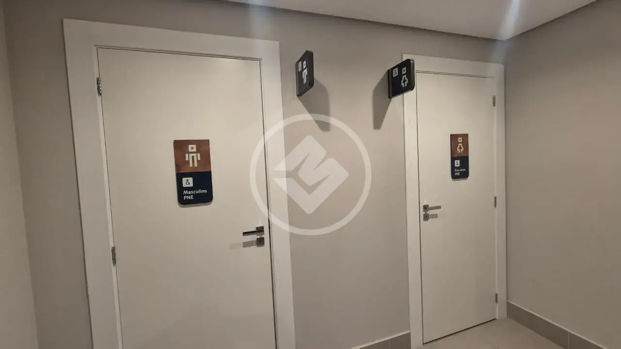 Sala comercial à venda no bairro Água Verde, Curitiba – foto 14 de 24