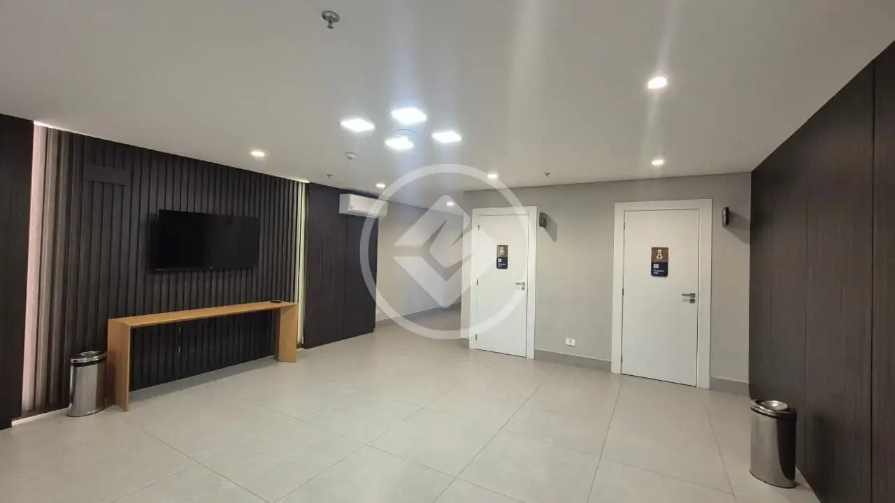 Sala comercial à venda no bairro Água Verde, Curitiba – foto 23 de 24