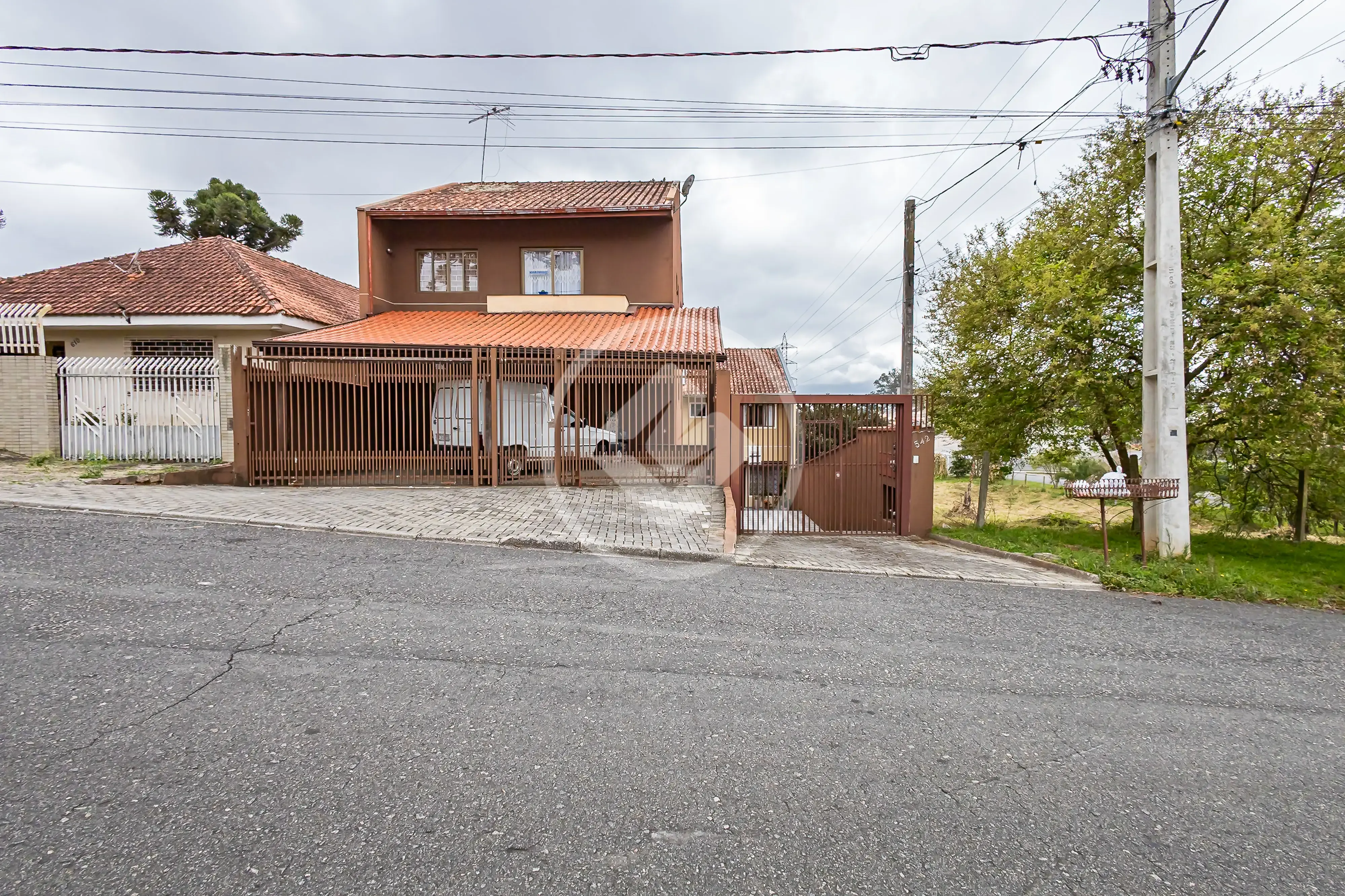 Imagem 1 - Sobrado em SANTA CANDIDA, Curitiba - PR